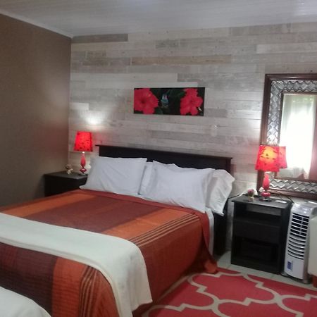 Rancha Azul Inn Alajuela Esterno foto