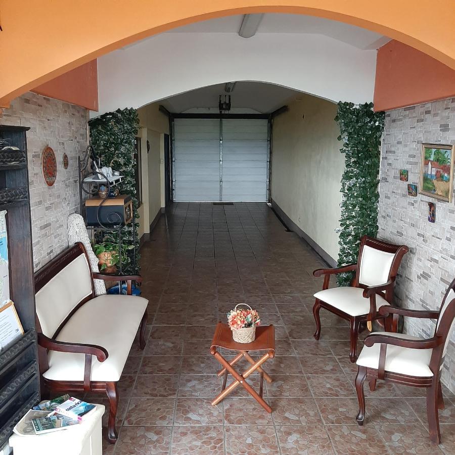 Rancha Azul Inn Alajuela Esterno foto