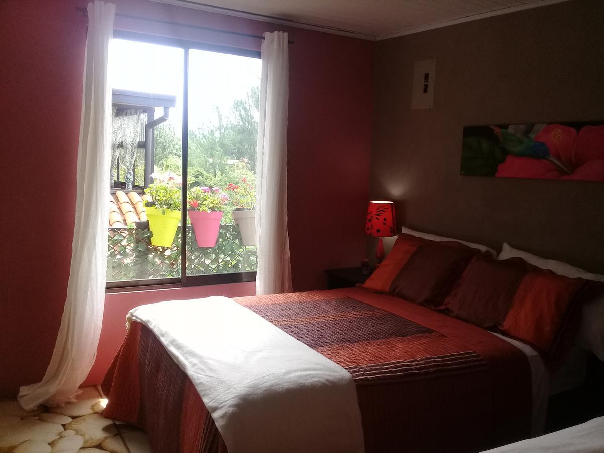 Rancha Azul Inn Alajuela Esterno foto